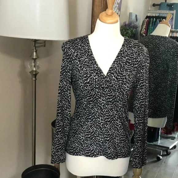 Talbots black and white long sleeve top - Picture 1 of 4